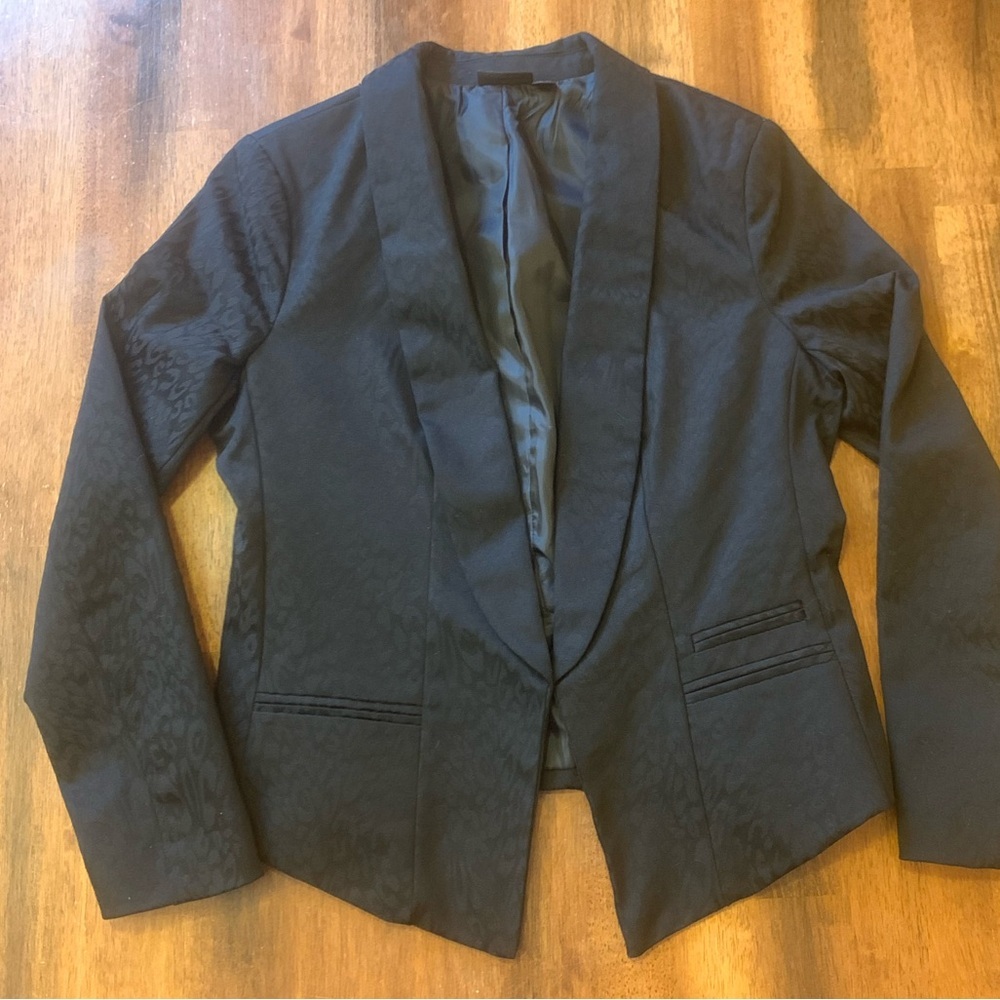 A.n.a. Tuxedo blazer Petite Small Black with textured design Lined Pockets